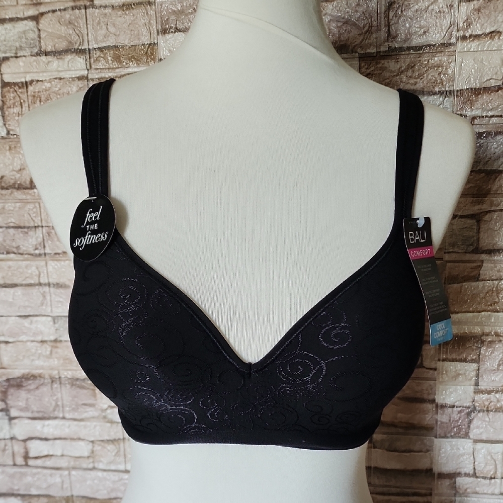 Bali Women's Black Bra Comfort Brand New